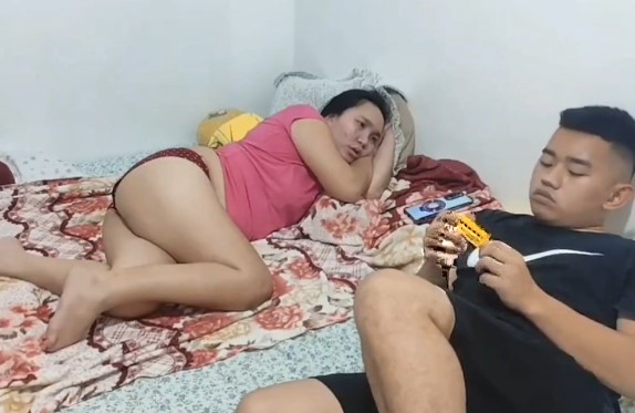 Bercinta Santai Sebelum Bercinta Dengan Cowok Muda